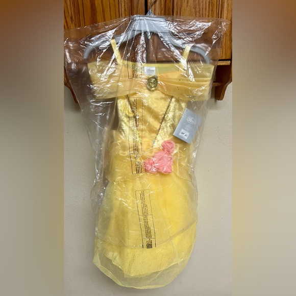 BNWT Disney Belle Gown SIZE 5/6 - Picture 16 of 16